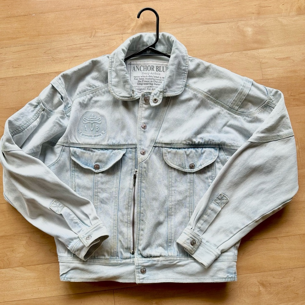 Vintage Denim light wash jacket. Anchor Blue